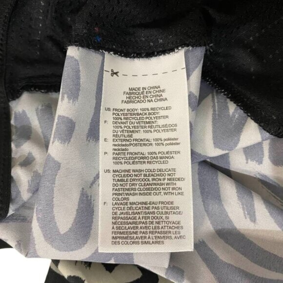 Reebok Speedwick Reflective Windbreaker Jacket Women’s Medium – Neon Zip - Picture 11 of 14